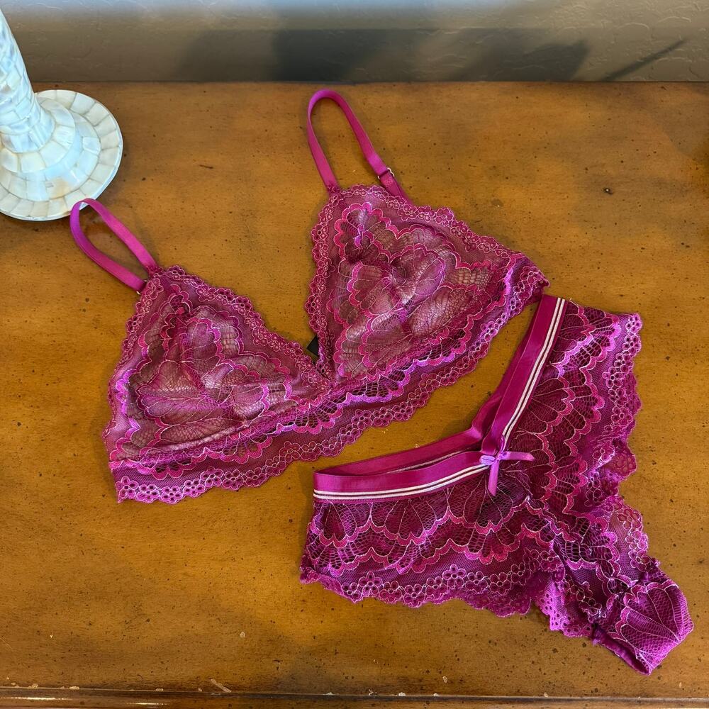 Frederick's of Hollywood Pink Lace Bralette Panty Set M
